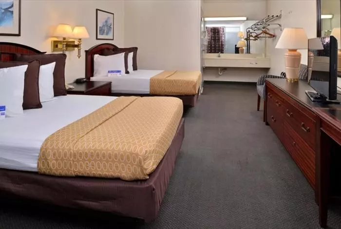 ２ダブルベッドのスタンダードルーム, Castle Inn & Suites Anadarko