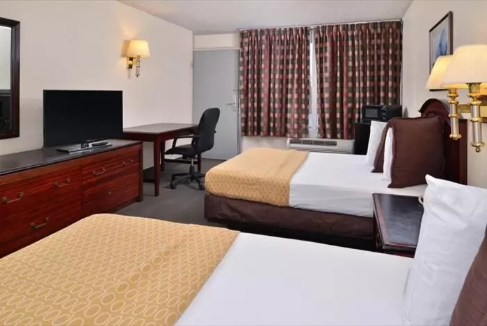 ２ダブルベッドのスタンダードルーム, Castle Inn & Suites Anadarko