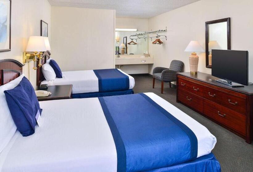 غرفه قياسيه سريرين مزدوجين, Castle Inn & Suites Anadarko