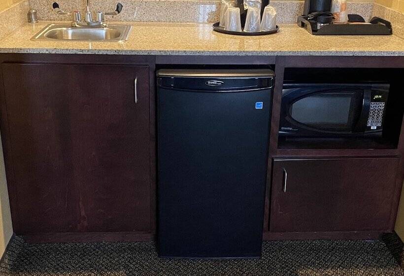 جناح لذوى الاحتياجات الخاصة, Comfort Inn & Suites