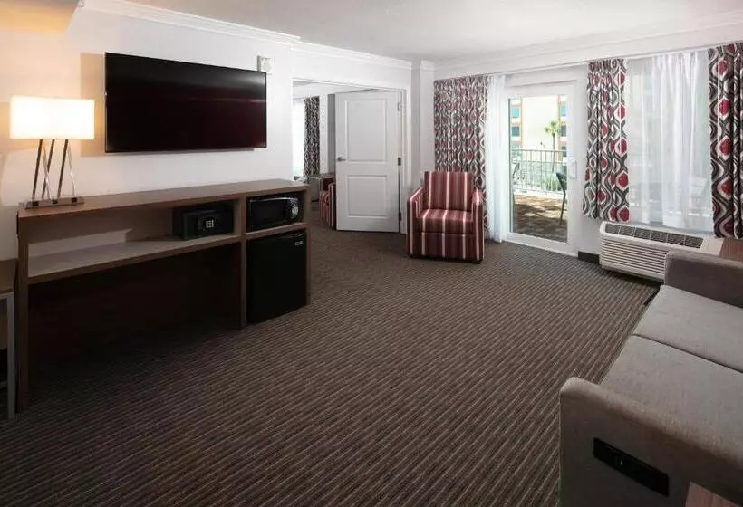 سوییت اجرایی, Red Lion Hotel Orlando Lake Buena Vista South  Near Disney