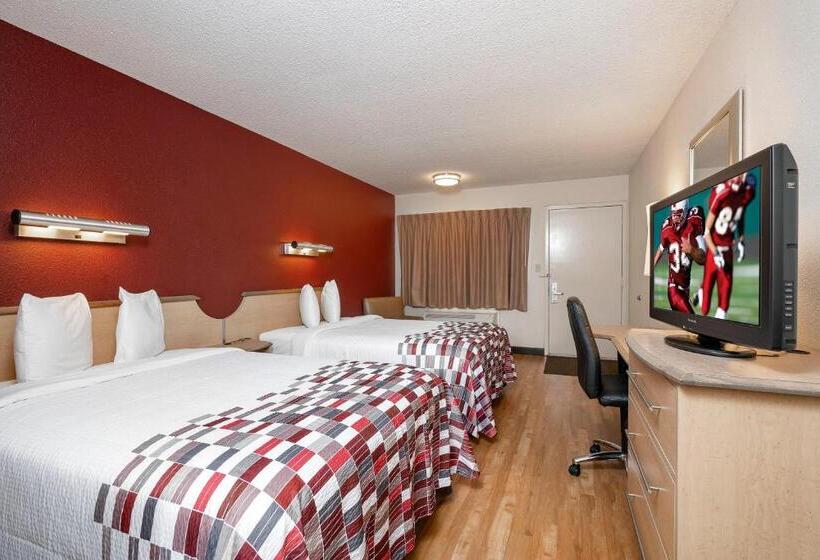 Номер Deluxe, Red Roof Inn Detroit Metro Airport  Taylor