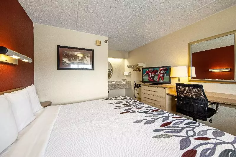 اتاق استاندارد با تخت بزرگ, Red Roof Inn Huntington