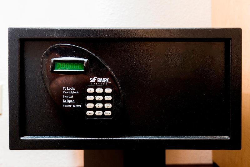 חדר סופריור עם מיטת קינג, Red Roof Inn Huntington