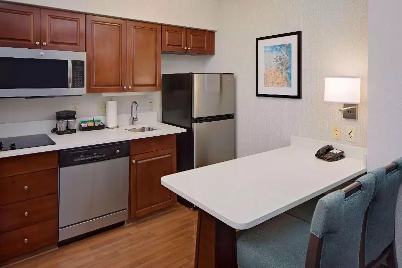 キングサイズベッドのスイートルーム, Red Roof Inn Milford  New Haven