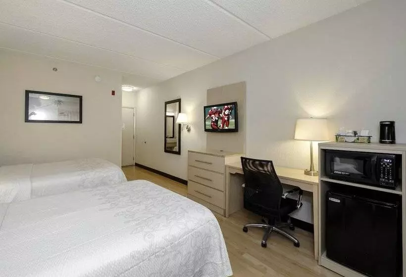 デラックスルーム, Red Roof Inn Plus + Gainesville