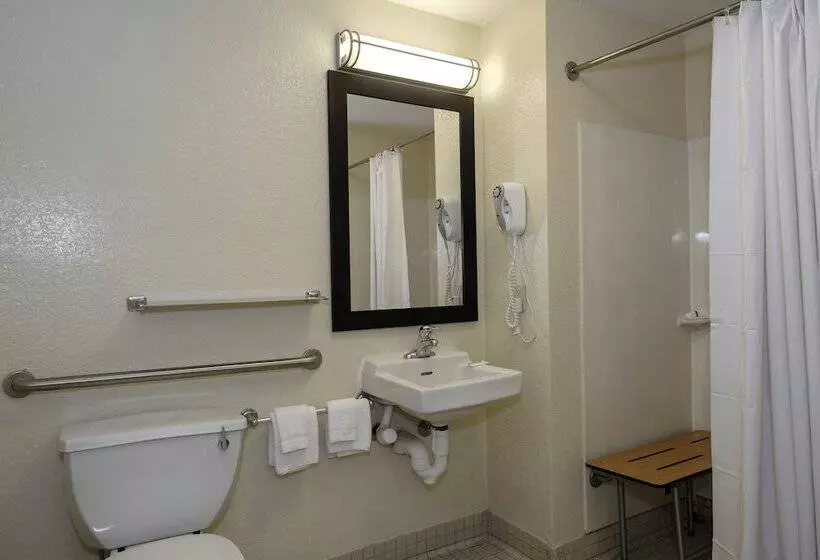 デラックスルーム, Red Roof Inn Plus + Gainesville