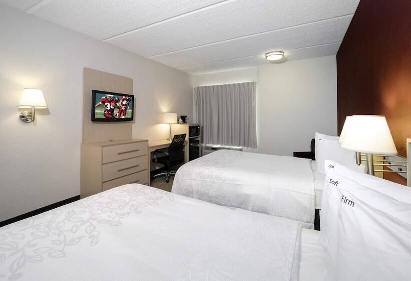 غرفة ديلوكس لذوى الاحتياجات الخاصة, Red Roof Inn Plus + Gainesville