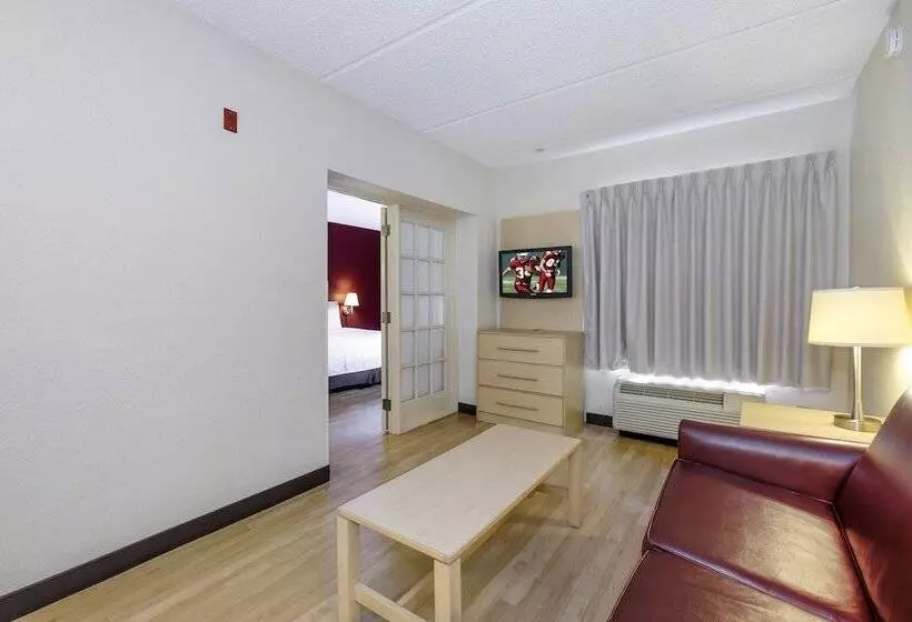 身障者適用スイートルーム, Red Roof Inn Plus + Gainesville