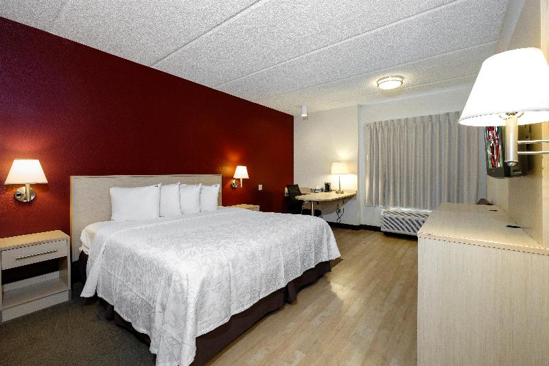 חדר סופריור עם מיטת קינג, Red Roof Inn Plus + Gainesville