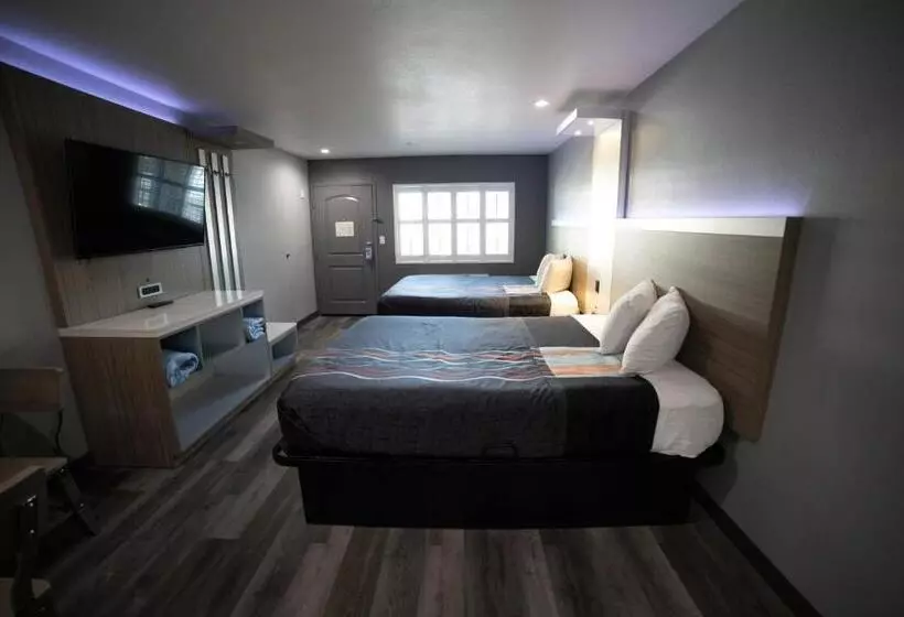 اتاق استاندارد, Travelodge By Wyndham Whittier