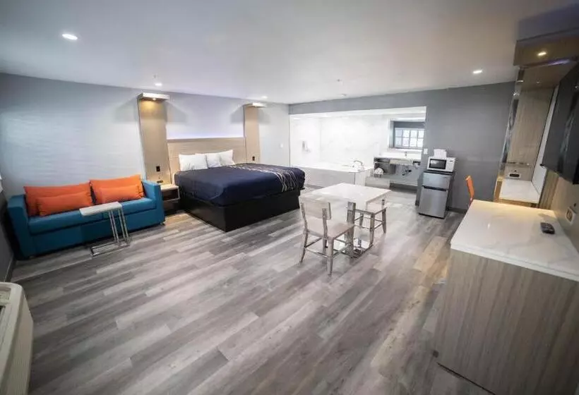 Deluxe Suite King Bed, Travelodge By Wyndham Whittier