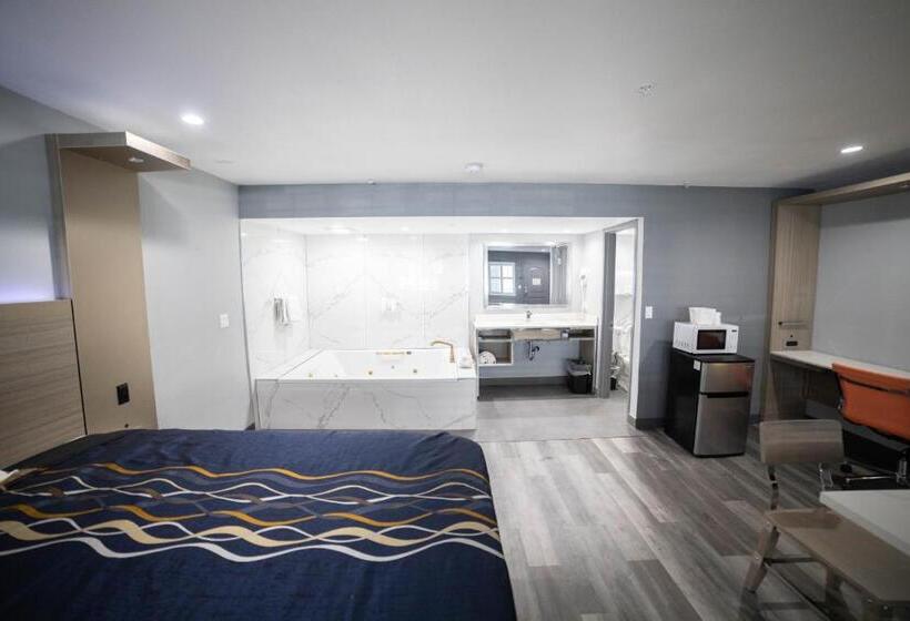 Люкс Deluxe Кровать Кинг, Travelodge By Wyndham Whittier