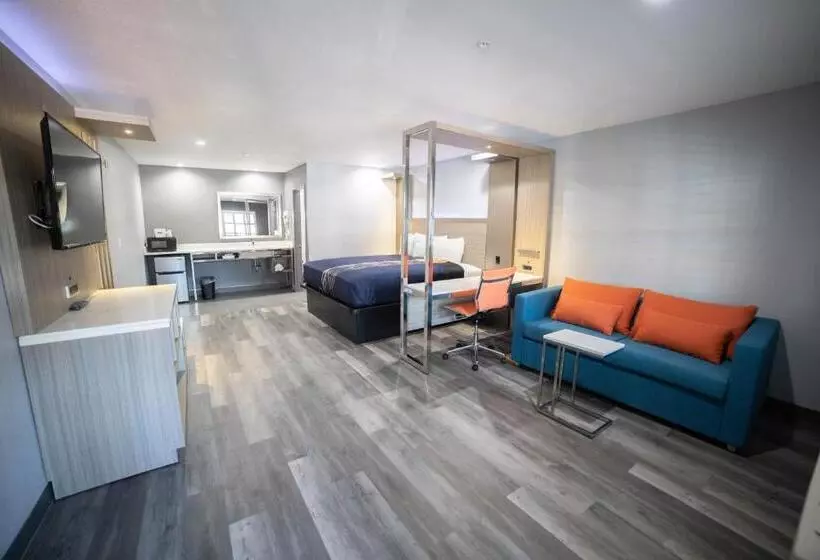 اتاق لوکس با تخت بزرگ, Travelodge By Wyndham Whittier