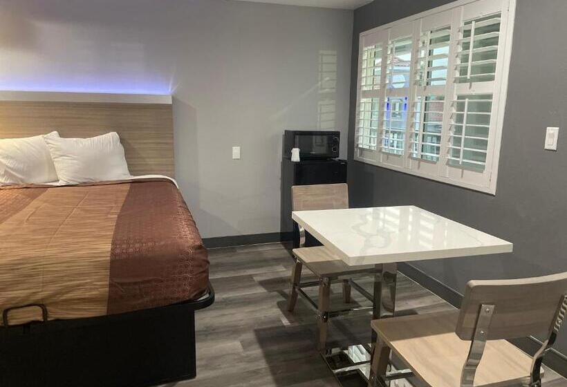 غرفة قياسية, Travelodge By Wyndham Whittier