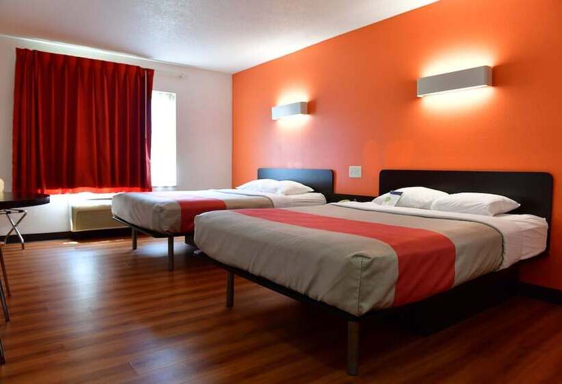 سوییت, Motel 6lincoln, Ne