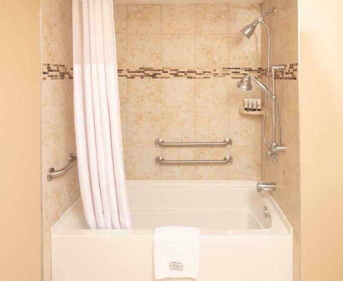 חדר סטנדרט מותאם לאדם עם מוגבלויות, Red Lion Hotel Orlando Lake Buena Vista South  Near Disney