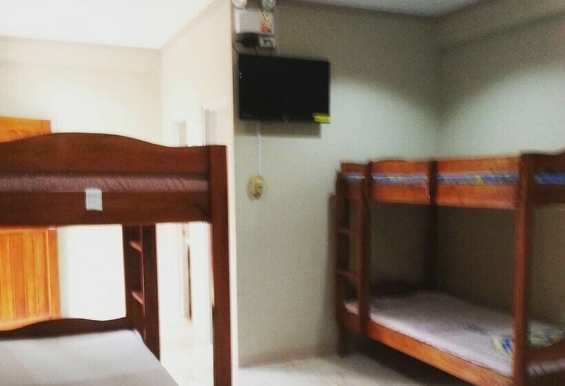 تختخواب در اتاق سوپریور مشترک, D's Ocean View Beach Resort