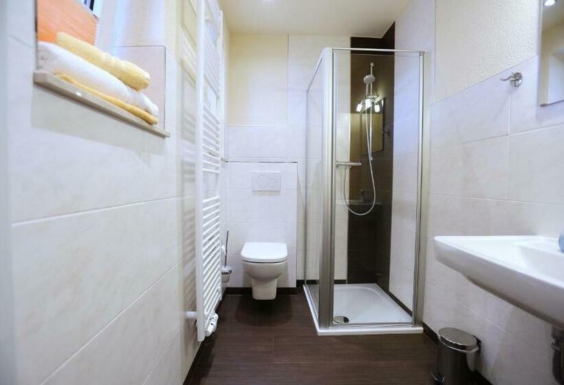 Номер Стандарт, Waldblick