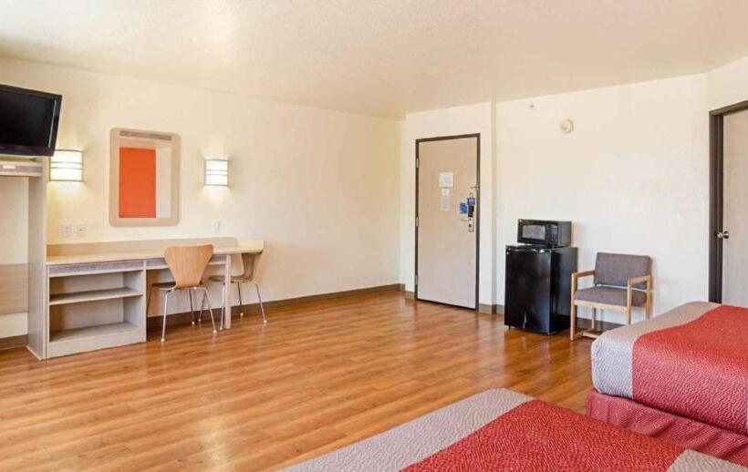 جناح جونيور ديلوكس, Motel 6 Fort Lupton, Co