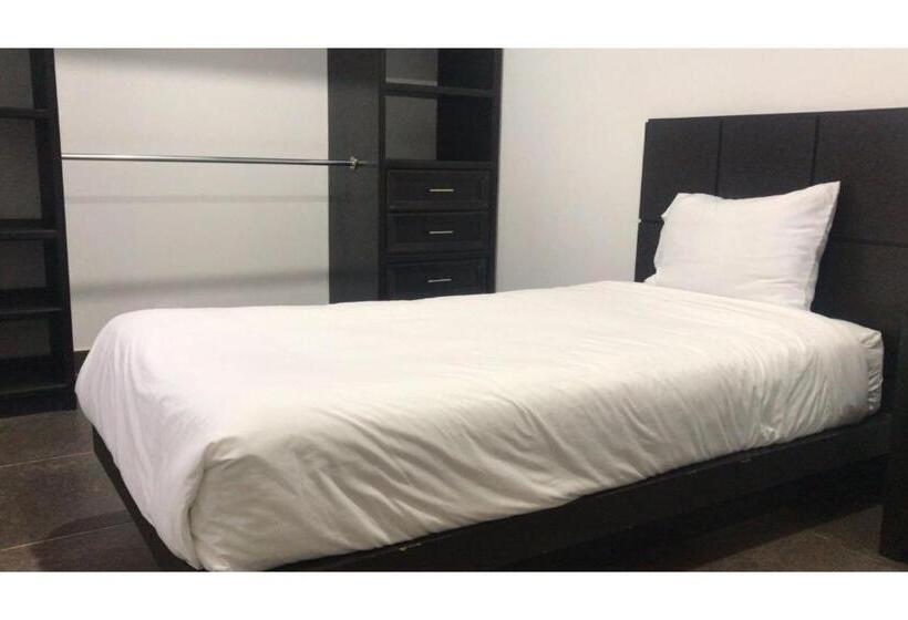 اتاق پنجتخته استاندارد, Collection O Hotel Nueva Escocia, Puebla