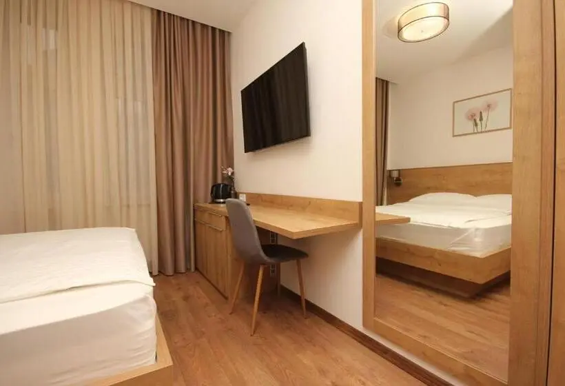 اتاق لوکس با تخت بزرگ, Vila Alexandra