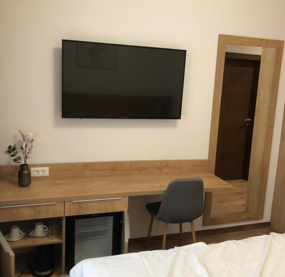 اتاق لوکس با تخت بزرگ, Vila Alexandra