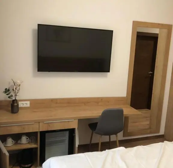 اتاق لوکس با تخت بزرگ, Vila Alexandra