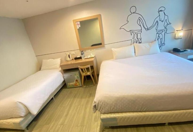 标准三人间, New Generation Of Boutique Business