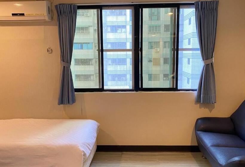 标准三人间, New Generation Of Boutique Business