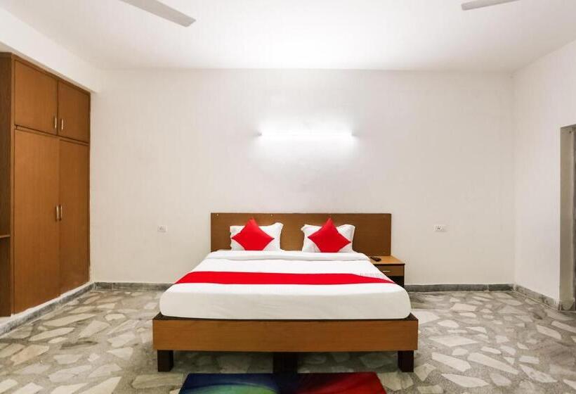 Classic 3 Pers. Værelse, Oyo 61617 Dev Sukhdev Palace