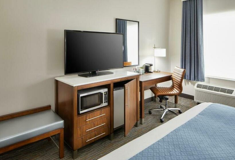 غرفة ديلوكس سرير كينج, Wingate By Wyndham Hurricane Wv