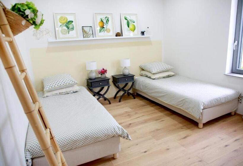 غرفة ديلوكس, Rejaillir