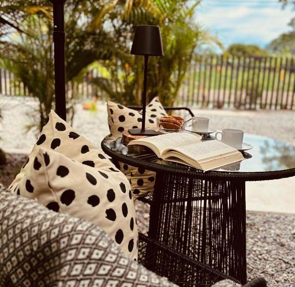 شقة غرفة واحدة مطلة على الحديقة, Daleese