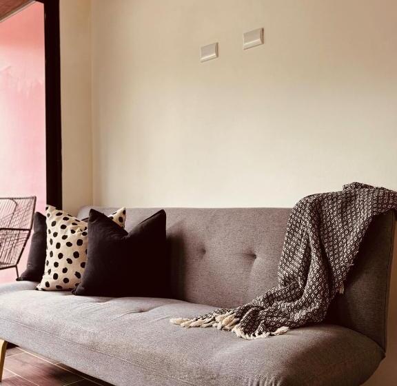 شقة غرفة واحدة مطلة على الحديقة, Daleese