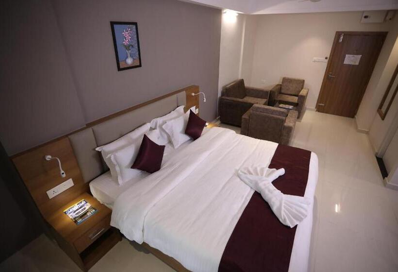 Люкс Повышенной Комфортности, Dhanya Residency