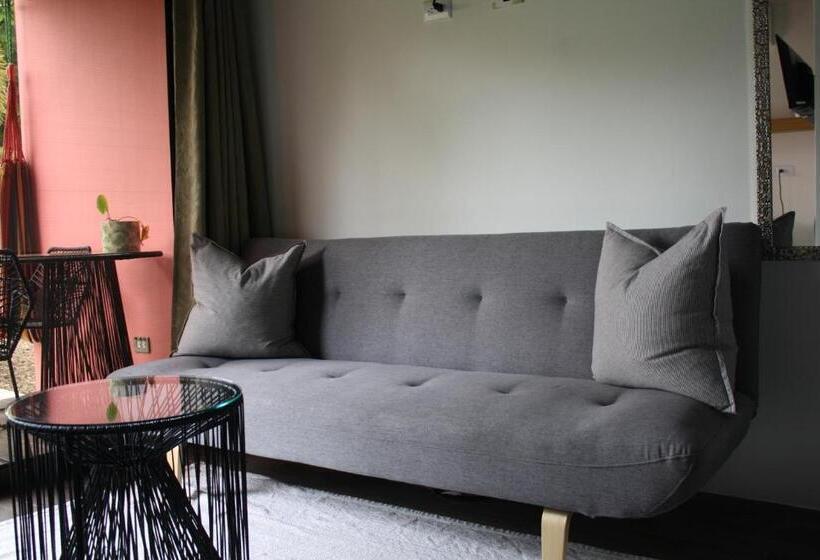 شقة غرفة واحدة مطلة على الحديقة, Daleese