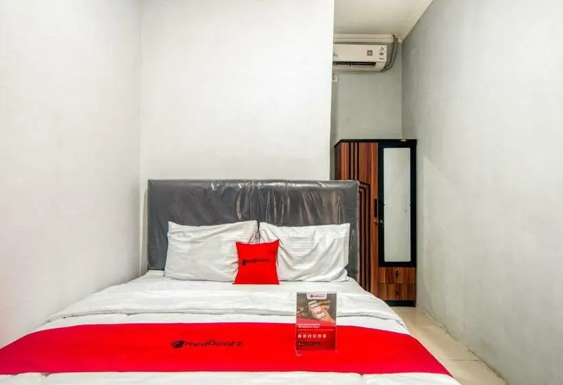 スタンダードルーム, Reddoorz Near Graha Cijantung Mall