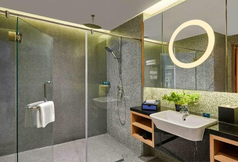 Люкс Executive Кровать Кинг, Wyndham Acmar Klang