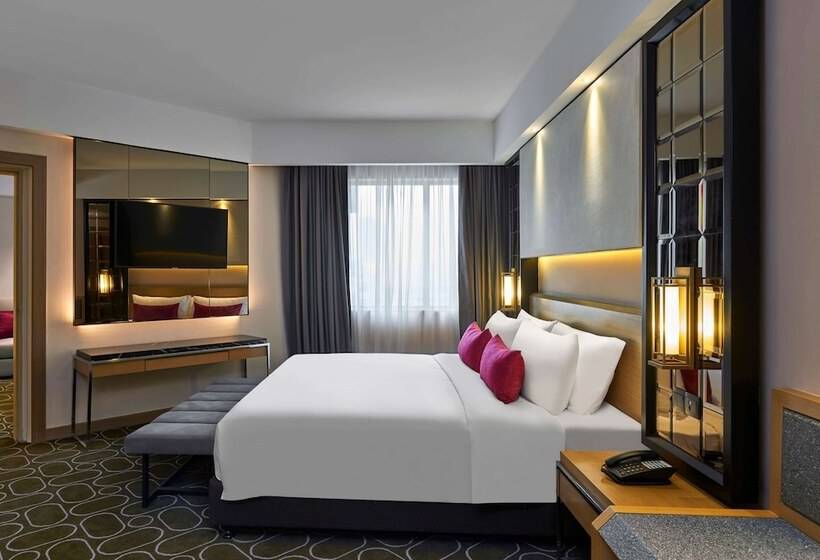 Полулюкс, Wyndham Acmar Klang