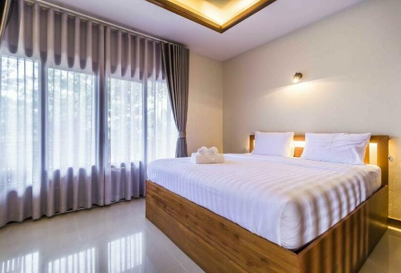 Студио Стандарт с Балконом, Wyh Hotels