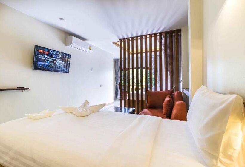 Студио Стандарт с Балконом, Wyh Hotels