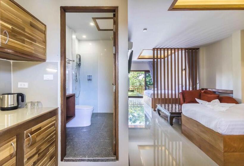 Студио Стандарт с Балконом, Wyh Hotels