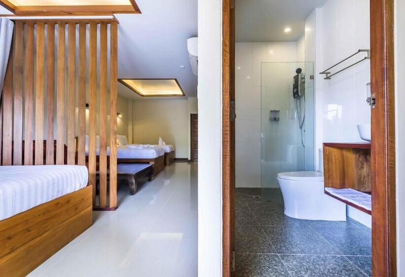 Студио Стандарт с Балконом, Wyh Hotels