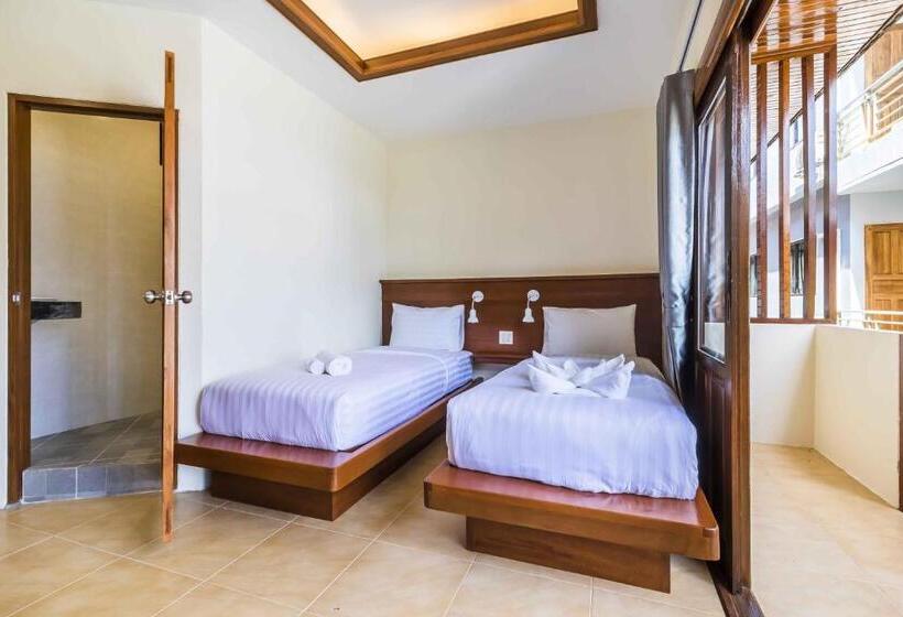 Номер Стандарт с Балконом, Wyh Hotels