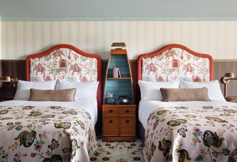 Deluxe room with river view, Graduate Cambridge