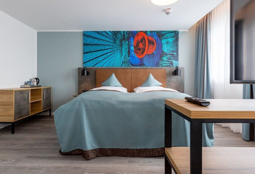 جناح جونيور, Trip Inn Hotel & Suites Essen