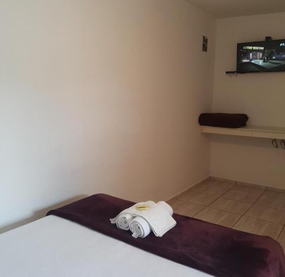 디럭스 룸, Caminito