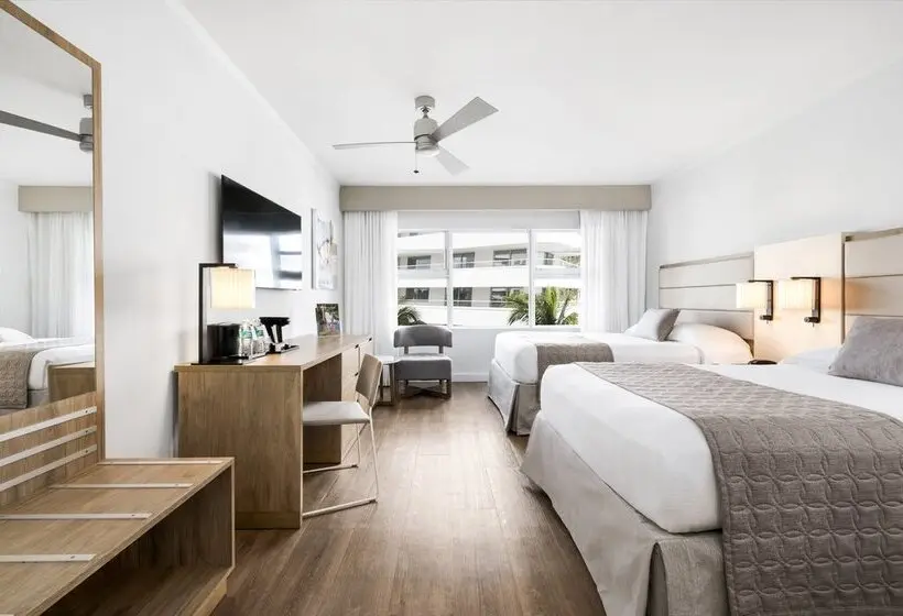 اتاق لوکس با چشم‌انداز شهر, Hotel Riu Plaza Miami Beach