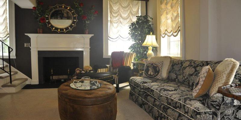 キングサイズベッドのスタンダードルーム, The Richard Johnston Inn & 1890 Caroline House